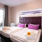 Hotel Faehrhaus Norddeich (Norden)