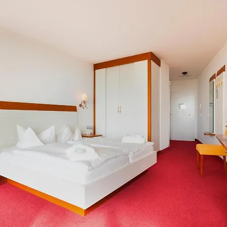 Hotel Faehrhaus 4*