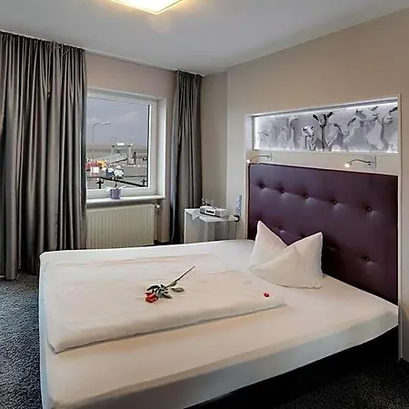 Faehrhaus 호텔 4*
